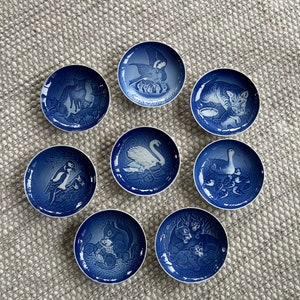 Mother&#39;s Day Bing & Grondahl Copenhagen Porcelain Mors Dags Plate, Henry Thelander,  Bing and Grøndahl, Danish Porcelain set of 8 !