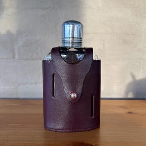 Real Hide Antique Flask Made in England with Rich British Brown Leather Wrapped Glass Hip Flask  Old Pocket Bottle, Glass Liquor Contain
