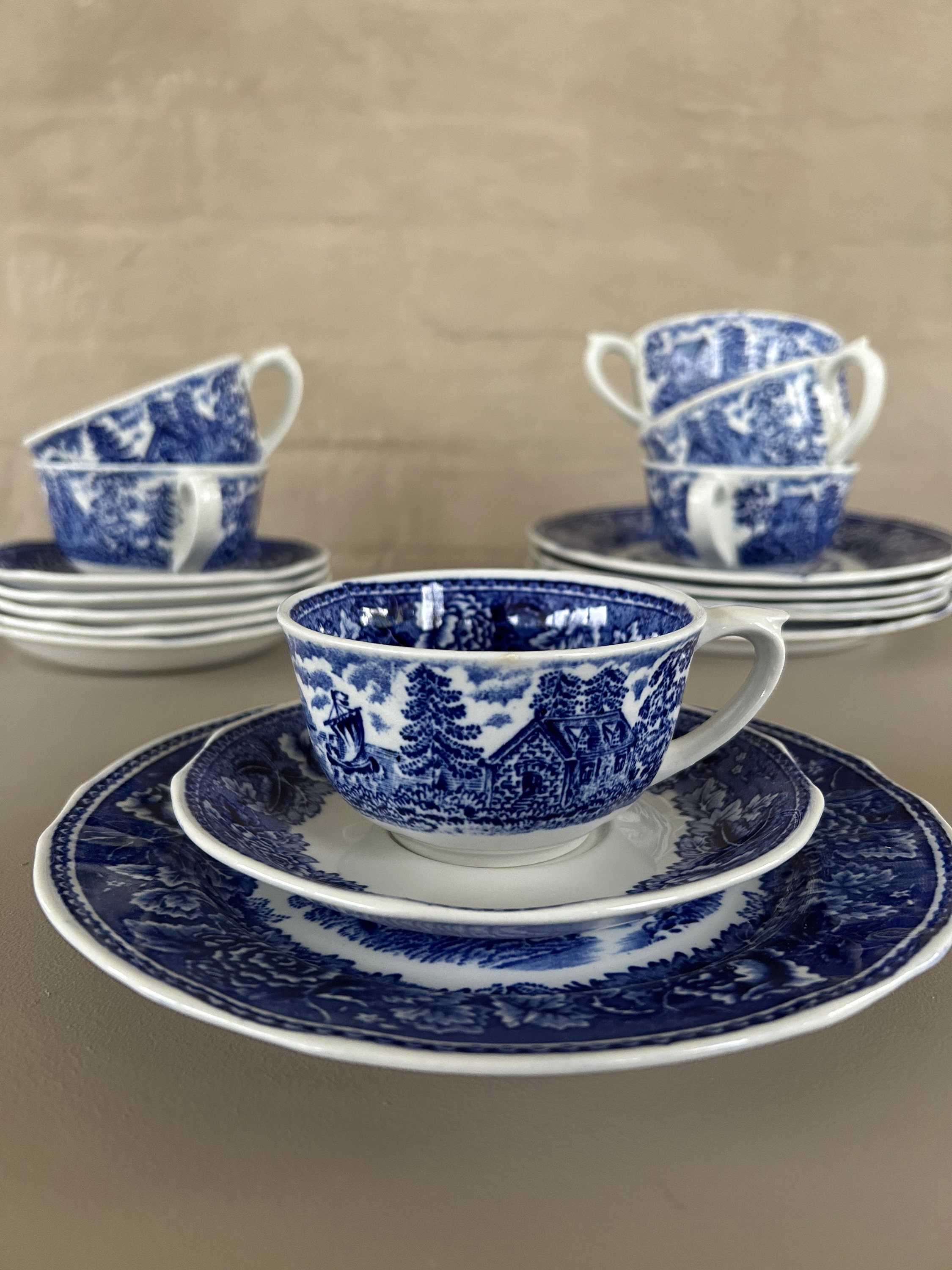 食器 ARABIA FINLAND Vintage Arabia of Finland Cup and Saucer Blue Flower and