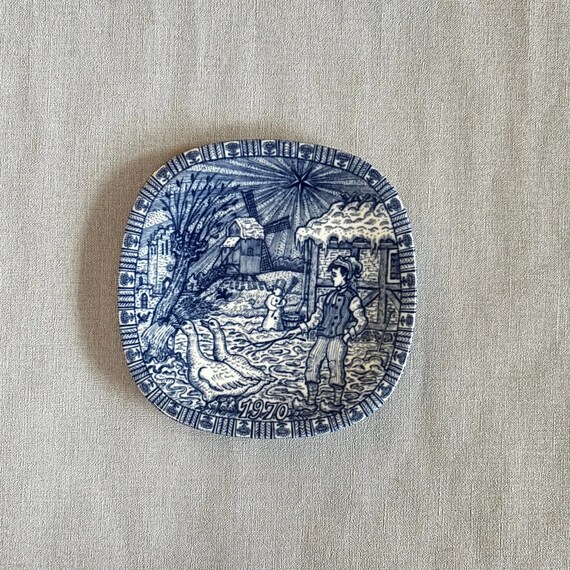 1970 Rorstrand Christmas Plate: Nils Holgersson, Gunnar Nylund