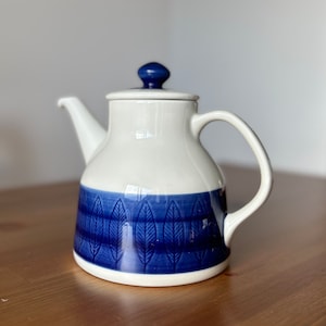 Rorstrand Koka Teapot: Swedish Midcentury Modern Tableware, Hertha Bengtsson Design