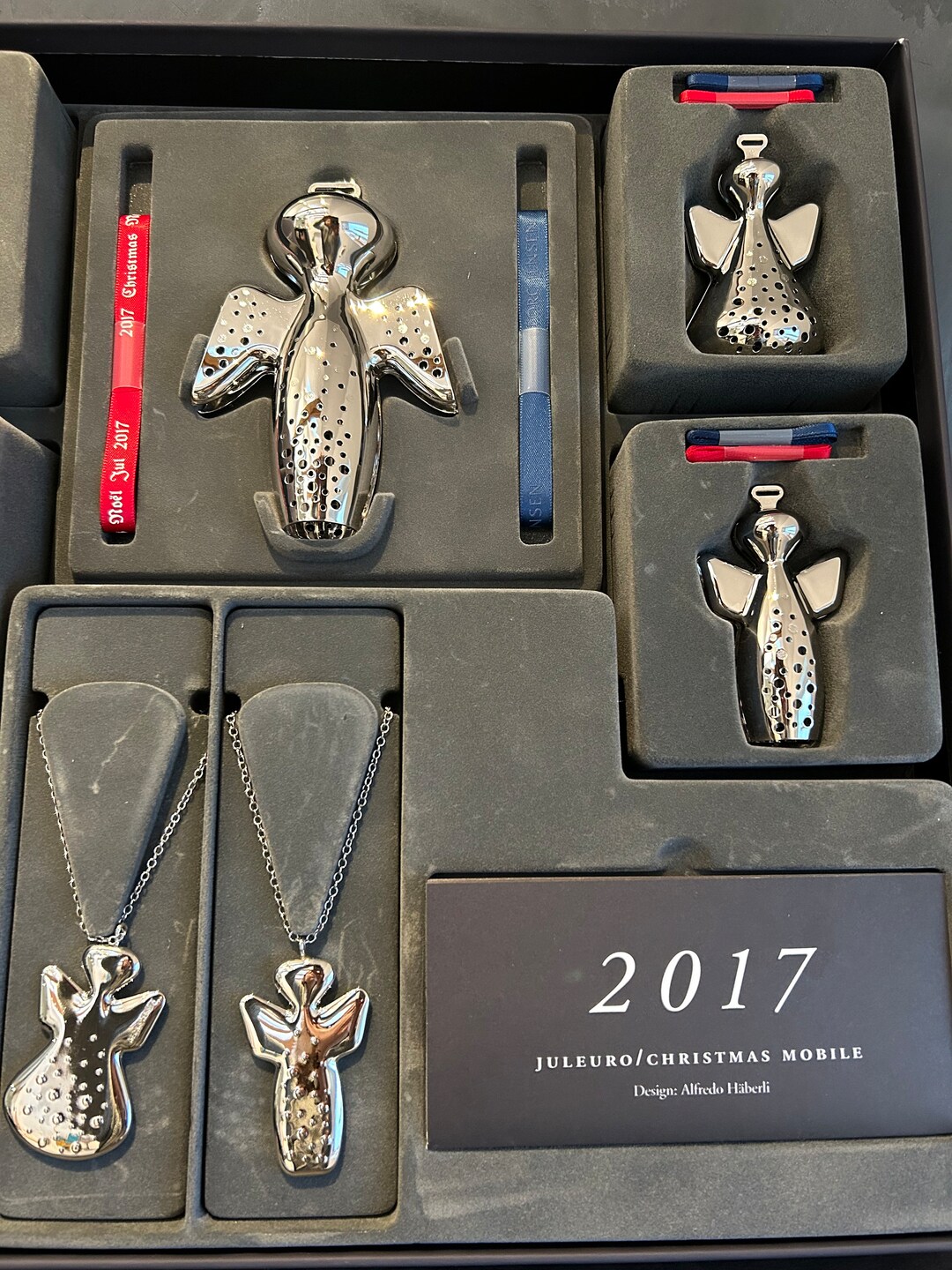 ジョージジェンセン クリスマスオーナメント　4個セット　　シルバー ジョージジェンセン クリスマスオーナメント 4個セット シルバー