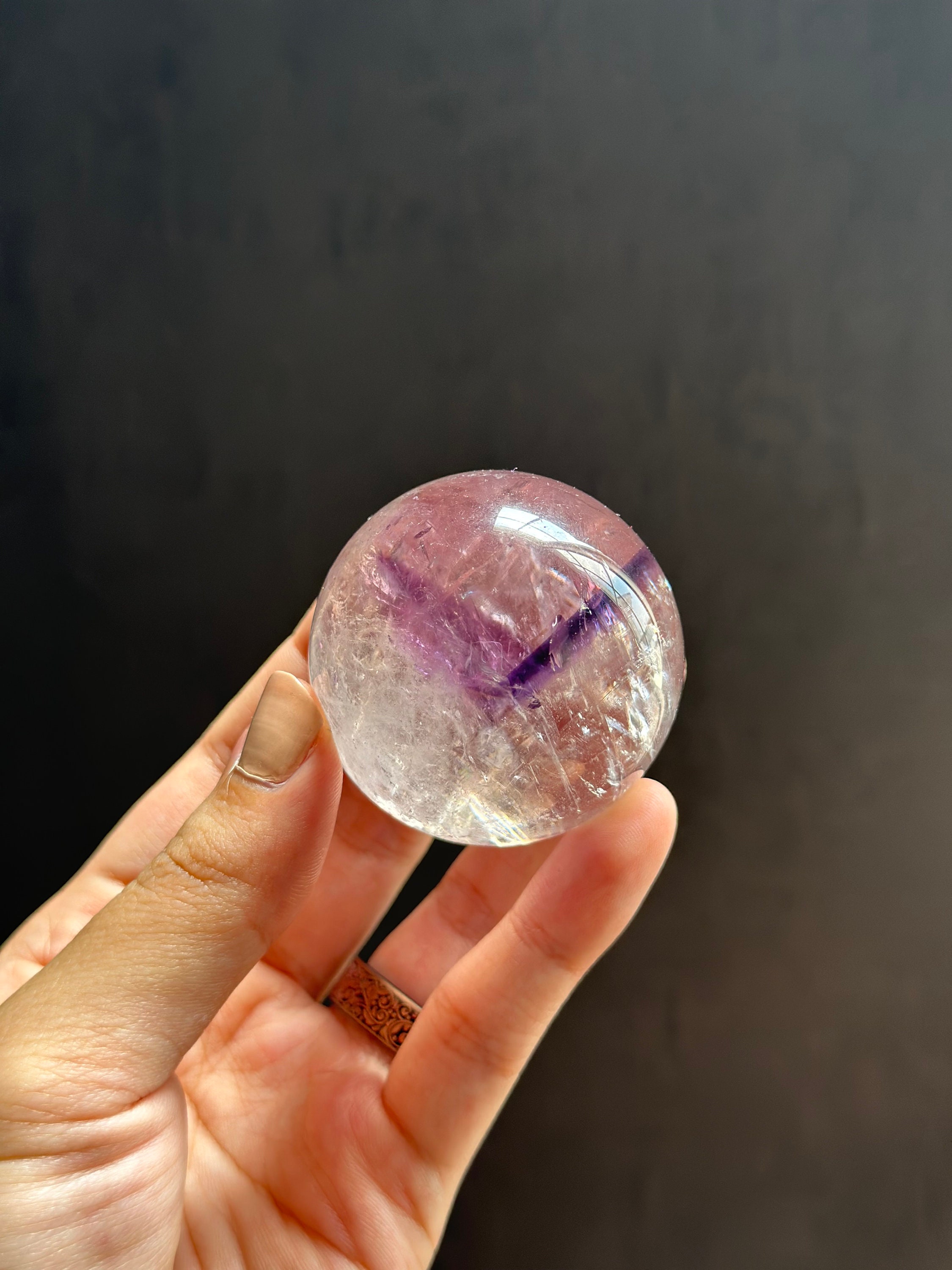 レインボーインクルージョンアメジストスフィア - Etsy 日本