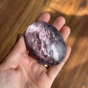 Stunning Gem Lepidolite Palm Stone! Meditation Stone