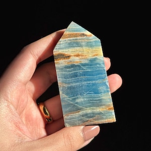 Blue Onyx Tower: Lemurian Aquatine Calcite Crystal