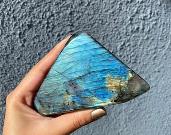 Beautiful Flashy Labradorite Freeform