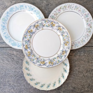 Vintage Dessert Plates Mismatched China Set of 4, Boho Wedding China Dessert Plates, Shabby Chic Bridal Shower Luncheon, Cottage Wall Plates