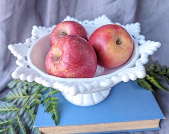 Vintage Westmoreland White Milk Glass Ring and Petal Round Footed Bowl, Milk Glass Fruit Bowl, Candy Dish, Wedding Treat Table, Centerpiece