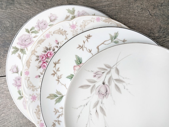 Vintage Dinner Plates Mismatched China Set of 4, Boho Wedding China Dinner Plates, Bridal Shower Luncheon, Cottagecore Plates, Wall Plates