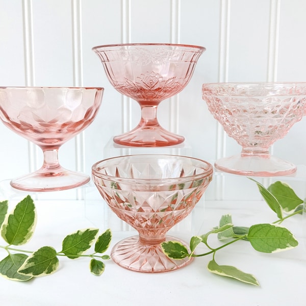 Set of 4 Mismatched Vintage Glass Pink Sherbet Dessert Cups, Boho Bridal Shower Dessert Cups, Retro Ice Cream Bowls, Pink Baby Shower Decor