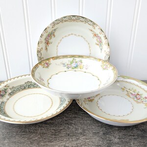 Vintage Berry Bowls Set of 4, China Dessert Bowls, Vintage Sauce Bowl, Small Vintage Bowl, Cottage Boho Wedding Bridal Shower Luncheon China