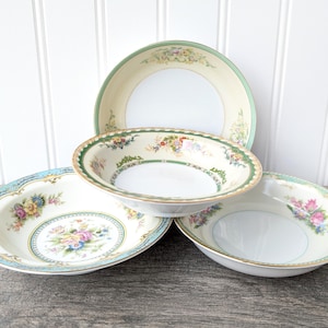 Vintage Berry Bowls Set of 4, Mismatched Green, Mint, and Aqua China Dessert or Sauce Bowls, Small Vintage Bowl, Boho Wedding Bridal Shower