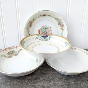 Vintage Berry Bowls Set of 4, China Dessert Bowls, Vintage Sauce Bowl, Small Vintage Bowl, Cottage Boho Wedding Bridal Shower Luncheon China