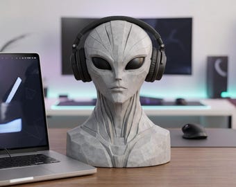 Headphone Stand Alien Bust, Sci Fi Headset Holder, Gamer Desk Decor