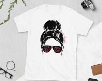 Mama t shirt, mama geschenk, messy bun, urlaubsfarben, coole sonnenbrille und messy bun mom mom