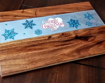 Christmas Epoxy Charcuterie board / Merry Christmas / Cheese board / Gift Idea / Epoxy Board / Christmas Resin board