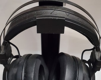 Sim Racing 8020 Headphone, Smart Phone, and Beverage Mounting Solutions.