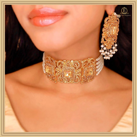 Stunning Gold and Pearl Indian Pakistani Jewellery Set Comes with Necklace Earrings and Tikka. Lightweight and comfortable