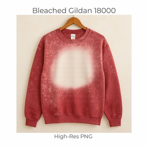 Maqueta de sudadera con cuello redondo Gildan 18000 blanqueada, maqueta de sudadera roja jaspeada, vista plana