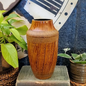 Vintage Mid Century Wood Vase…Handmade. Hardwood. Container. Earth Tone. MCM. Minimalist. Hand Turned. 1950’s. Retro Decor. Gift for Mom.