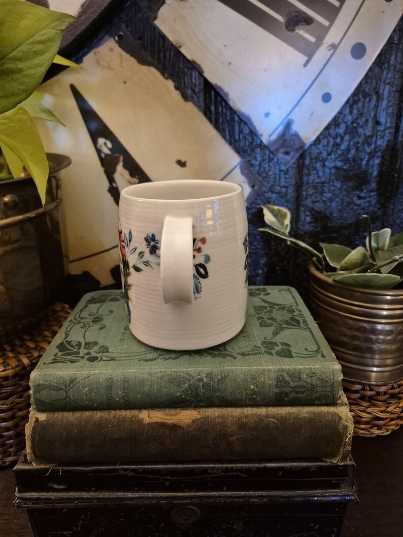 Anthropologie Starla Halfmann Initial D Floral Flowers Ceramic Coffee Tea Mug Christmas Mug Gift bild 5