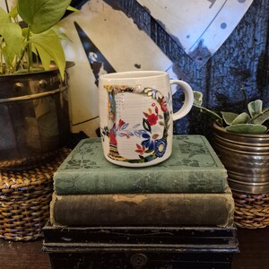 Anthropologie Starla Halfmann Initial D Floral Flowers Ceramic Coffee Tea Mug Christmas Mug Gift bild 2