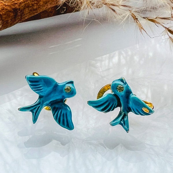 Vintage Clip on Earrings in de shape of the swallows. Vintage blue Enamel Earrings. 1960’s