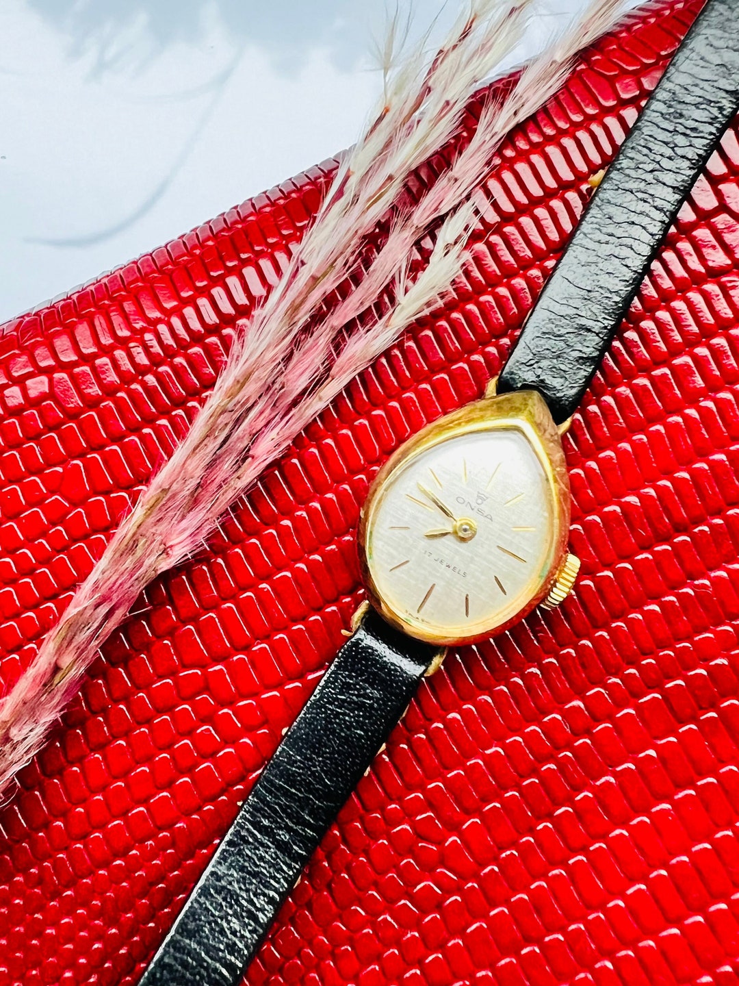 Rare Vintage Ladies Wrist Watch. Vintage Onsa 17 Jewels 20 Etsy