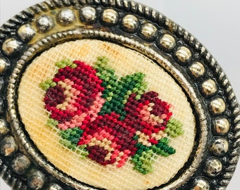 Micro embroidery. Vintage Italian brooch with micro embroidery.