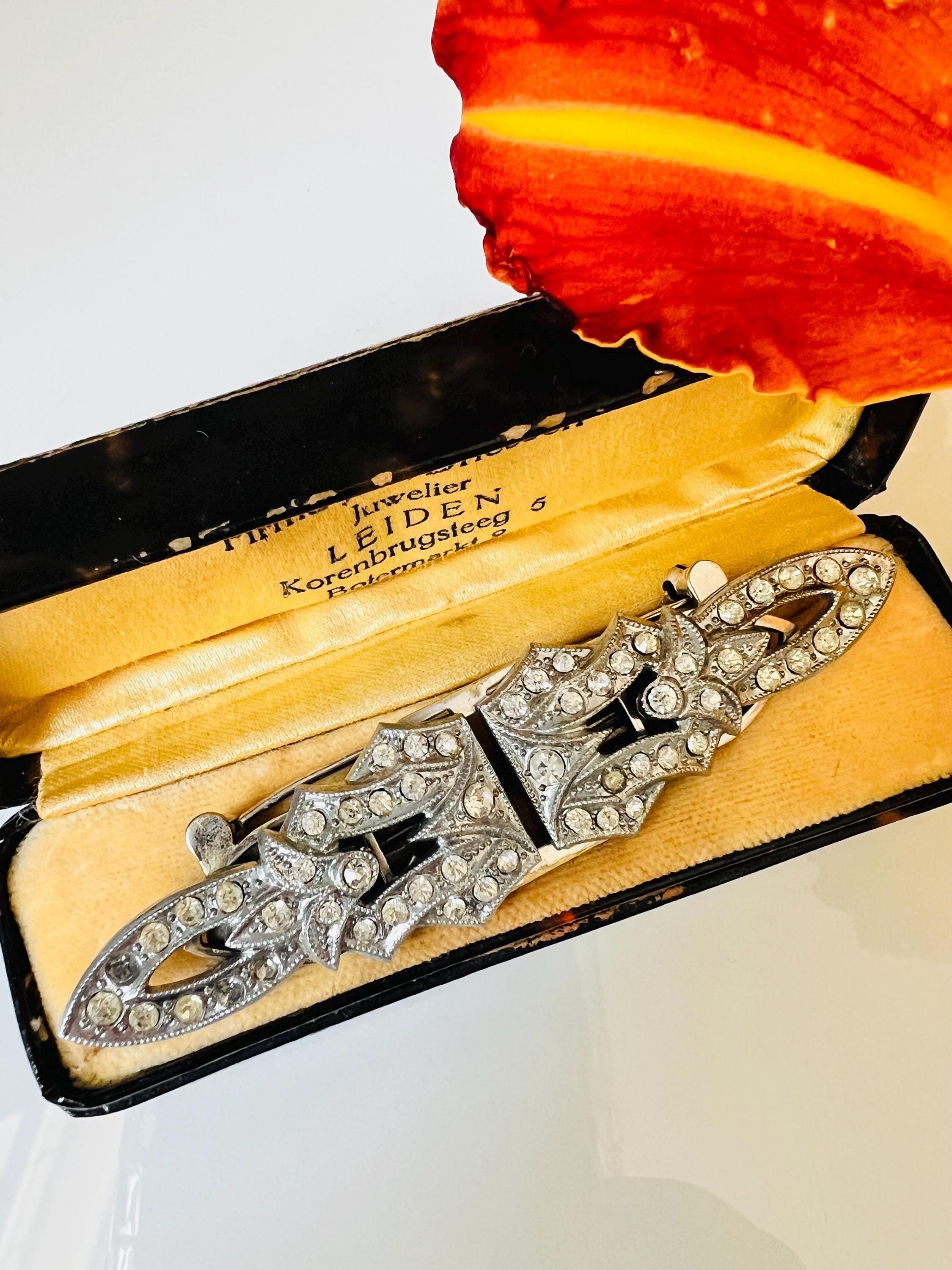 Vintage Clip Brooch - Etsy