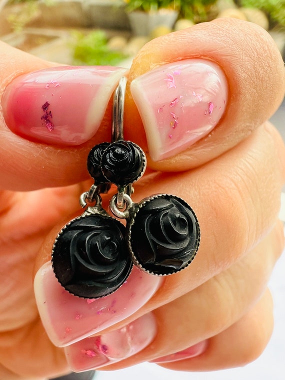 Victorian Mourning Whitby Jet Earrings set in Ste… - image 1