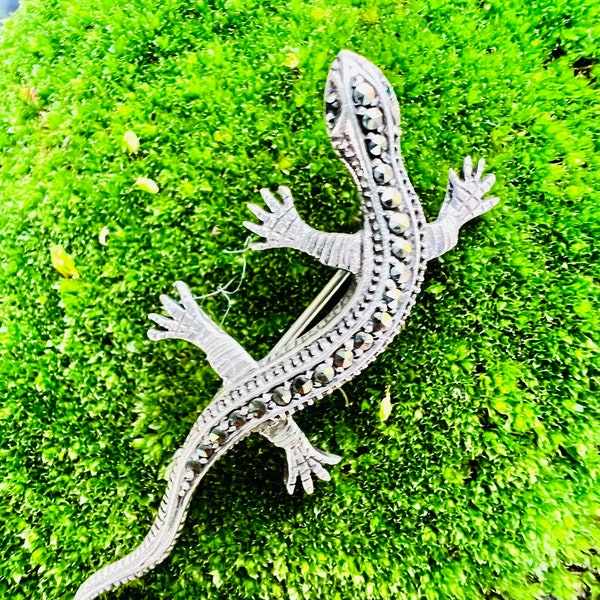 Vintage silver brooch - lizard with marcasites. 1940's