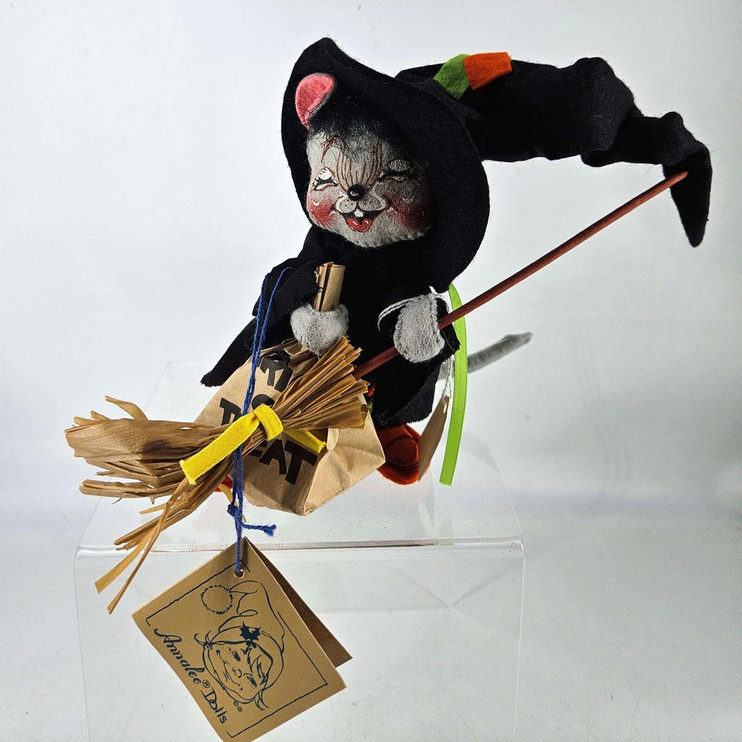 Rare Annalee Mouse Doll Halloween Witch Costume Trick or Treat Bag N