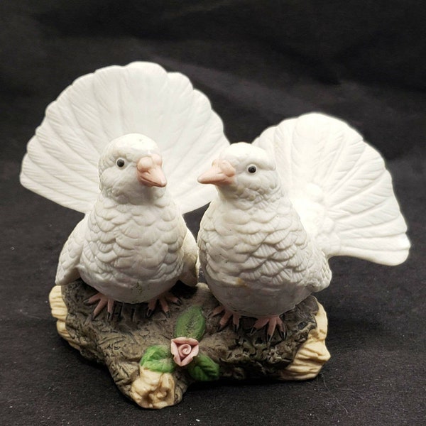Vintage Lefton China White Peace Doves Figurine w/sticker