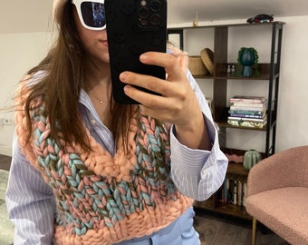 Handmade Chunky Sweater Vest, Chunky Knit Cropped Vest Chunky , Oversized Merino Wool Cardigan