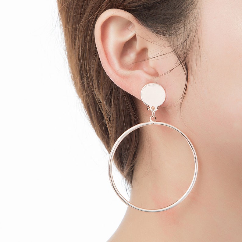 Ines clip-on earrings image 4