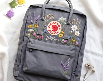 Mochila Fjallraven Kanken con bordado personalizado Wildflower / Mochila de viaje Fjallraven Kanken / Mochila escolar artesanal estilo cottagecore / Mochila Wildflower