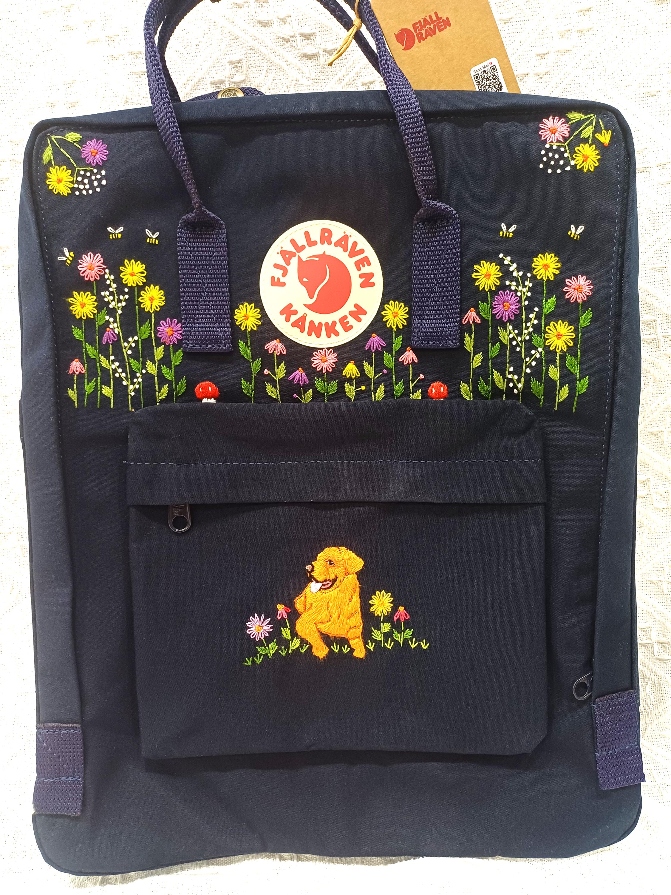 Fjällräven Kånken Embroidered Dog & Flowers Backpack – Custom Pet