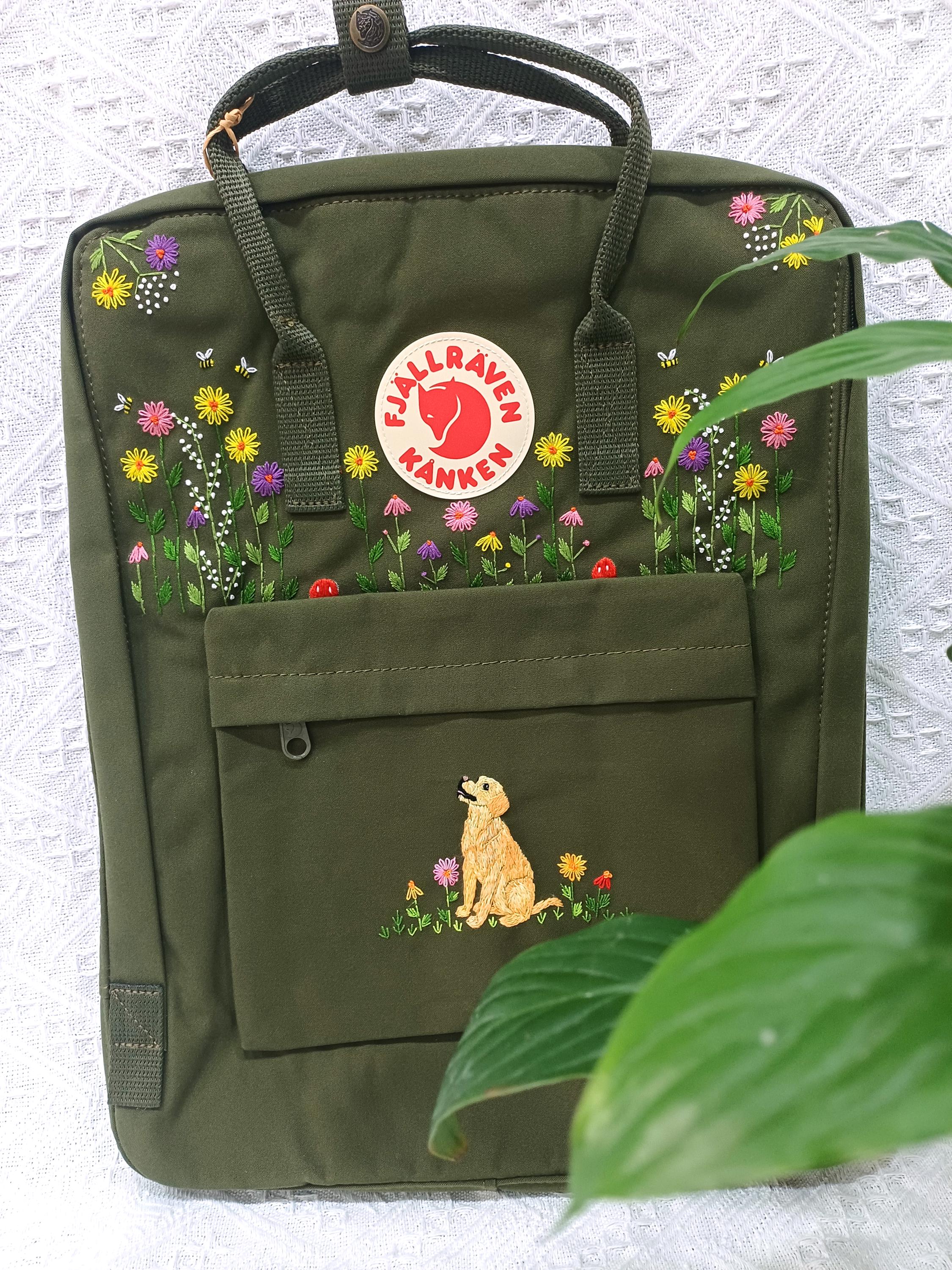 Fjällräven Kånken Embroidered Dog & Flowers Backpack – Custom Pet