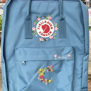 Hand Embroidery on Fjallraven Kanken Backpack with Flowers/Customized Flower Hand Embroidery/Kanken Backpack Embroidered with Flower