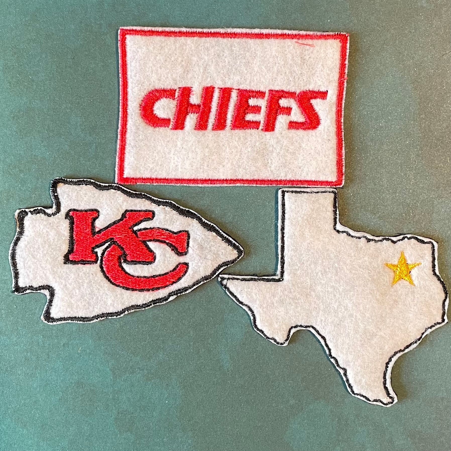 HUGE KANSAS CITY CHIEFS SHIMMERING IRON-ON PATCH - 6 x 9.5