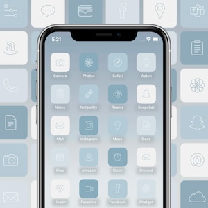 Op de afbeelding: Een screenshot van een iPhone die een startscherm met verschillende app-pictogrammen weergeeft. De pictogrammen zijn in een rasterpatroon gerangschikt en omvatten apps zoals Camera, Foto's, Safari, Klok, Notities, Notability, Teams, Snapchat, Mail, Instagram, Kaarten, Documenten, Bestanden, Amazon, Klok, Discord, Gezondheid, FaceTime, Facebook en Chatgpt. De tijd op de telefoon is 5:21.