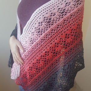 Modèle anglais de châle au crochet / Modèle d’enveloppement au crochet / Modèle d’enveloppement au crochet pour femmes / Modèle de châle pour femmes / Mode faite à la main