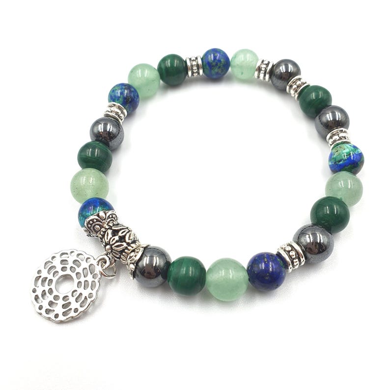 Pulsera de curación con cristales para aliviar el eczema con dije de chakra (azurita, malaquita, hematita y aventurina verde) - Tamaños personalizados disponibles. imagen 5