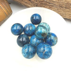 Blue Apatite Mini Sphere - Motivation & Focus Healing Crystal Ball, 19-24mm