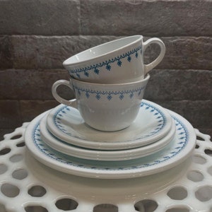 Corelle Snowflake Pattern Dish and Mug Set Set of Nine