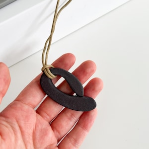 Minimalist Ceramic Necklace for Women, Contemporary Jewellery, Unique Modern Ceramic Necklace, gift for her