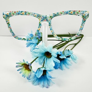 Blue Floral Design | Floral Magnetic Eyewear Toppers | 14 Frame Styles