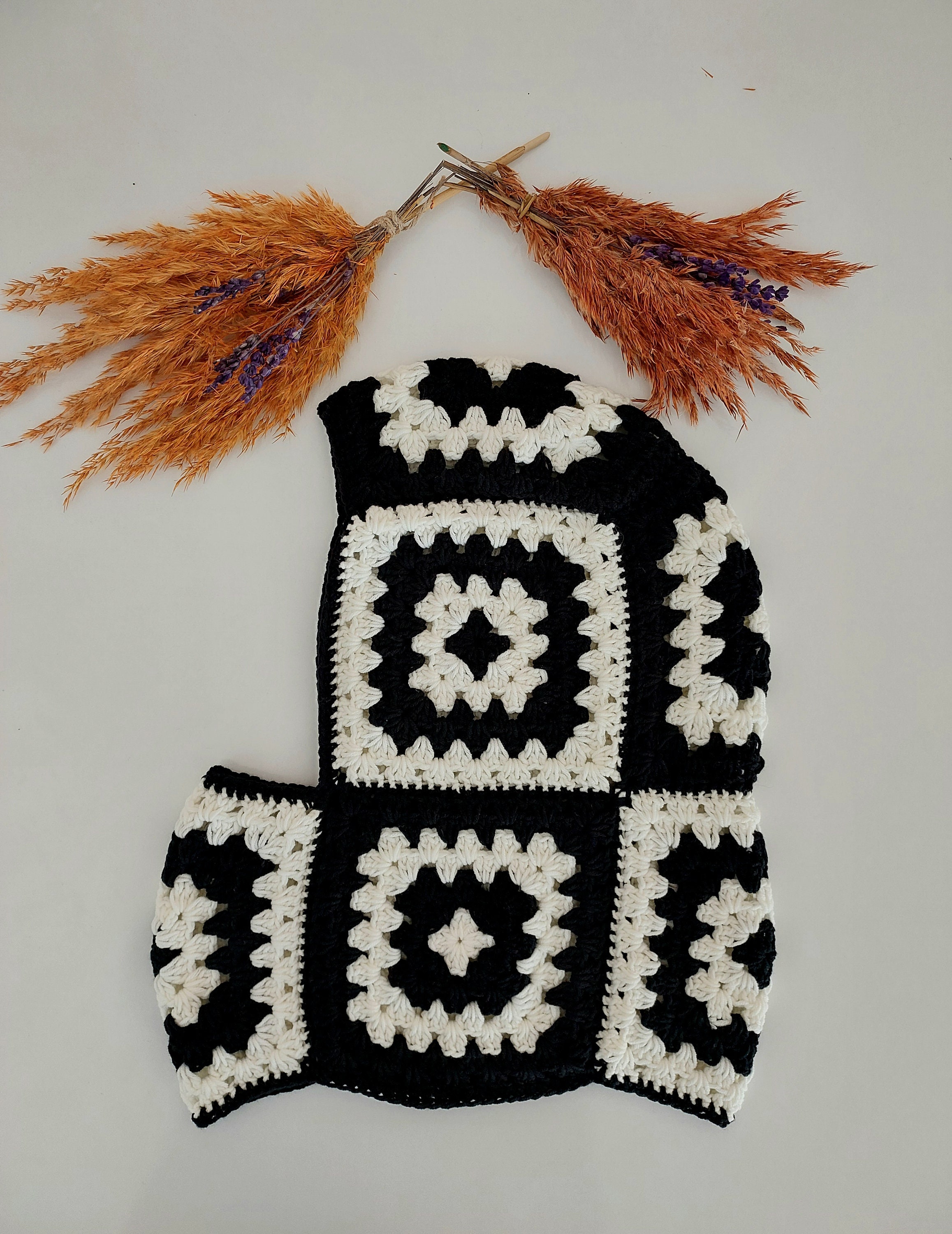 Black and White Granny Square Crochet Balaclava Cool Granny Square Balaclava Free Crochet Pattern | Swool  main image 3