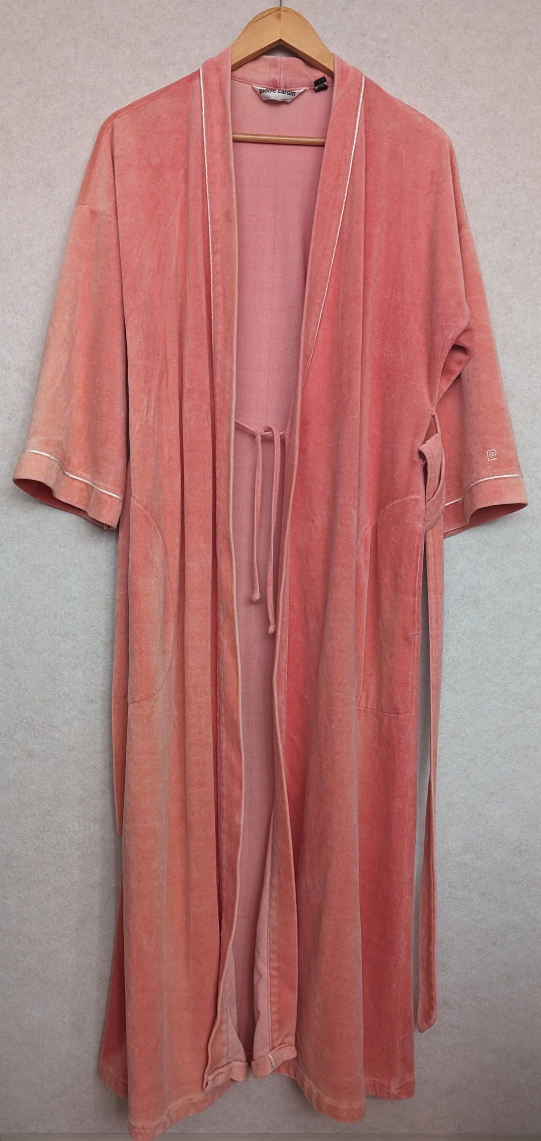 PATRON VINTAGE Rare Années 1960 - Robe VOGUE Par PIERRE CARDIN - Modèle B34 (1057) - Patron Papier Non Découpé